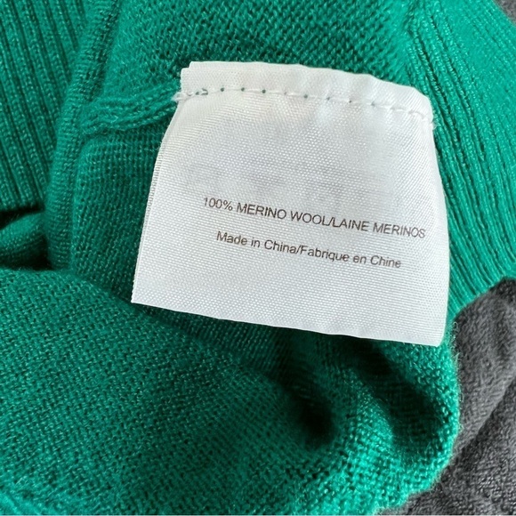 Tory Burch Sweater Women XS Sweater Kelly Green Wool Button Up V Neck B3 - Picture 8 of 8